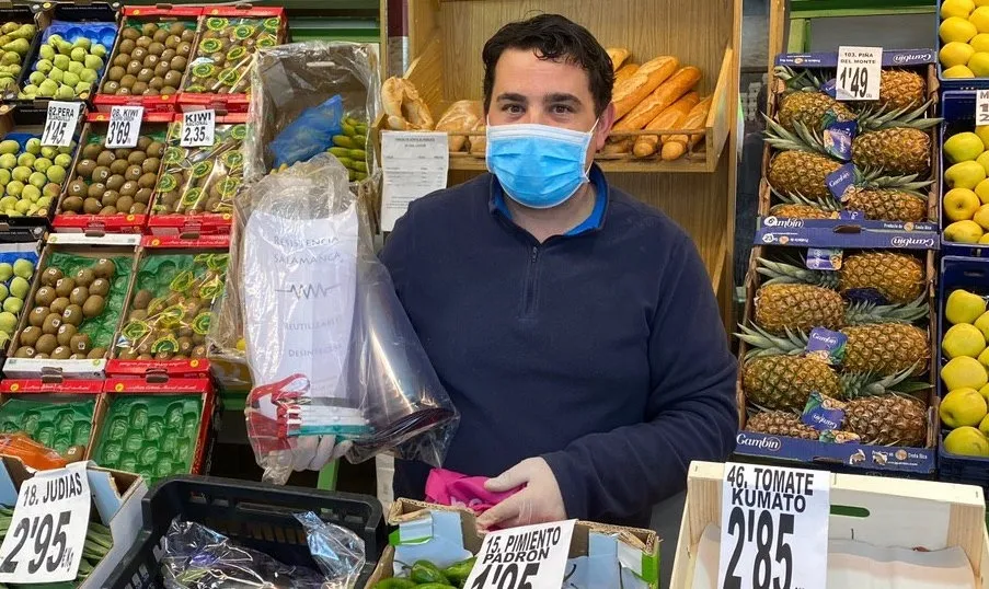 Uno de los establecimientos que ha recibido estas pantallas protectoras