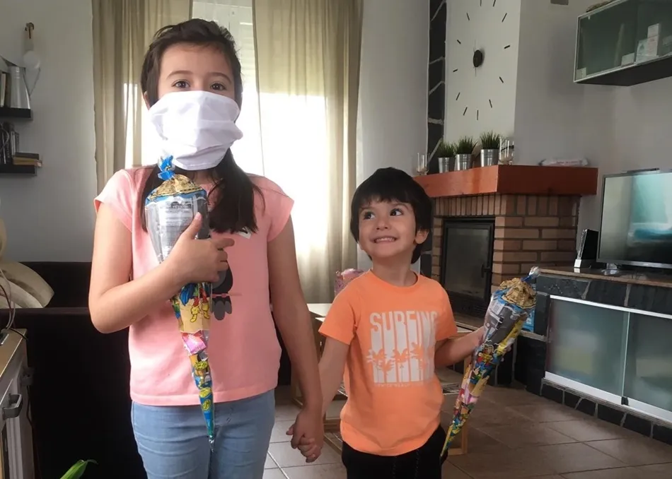 El Ayuntamiento de Aldearrubia tiene un detalle con los más jóvenes y con los mayores