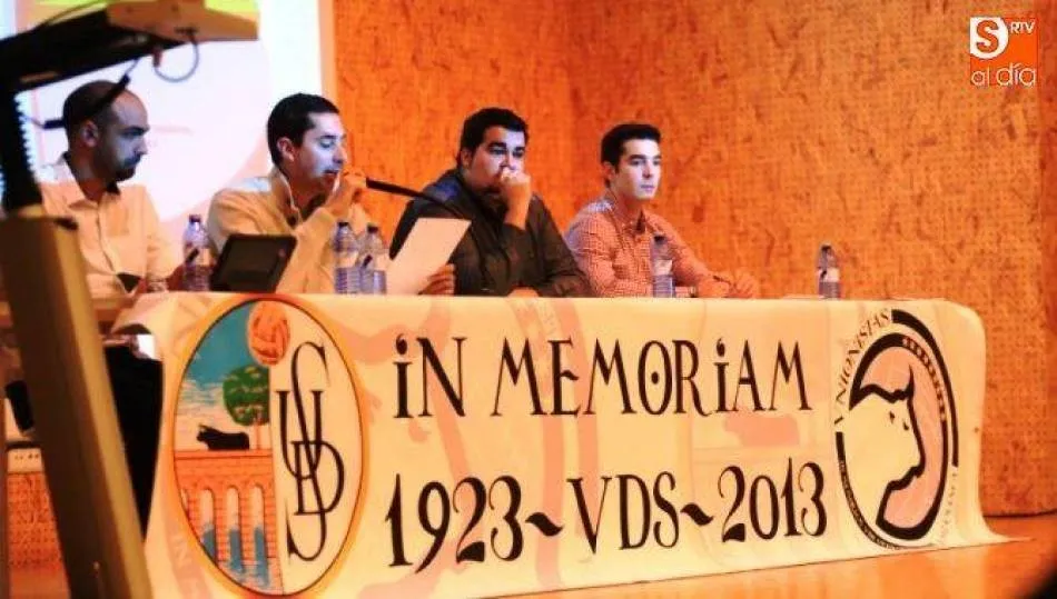 Foto de archivo de una de las asambleas de socios de Unionistas