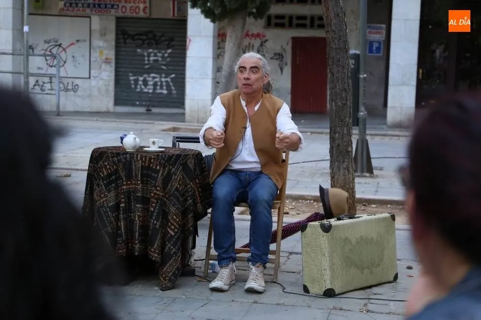 Josetxu Morán, uno de los artistas que participa en esta programación