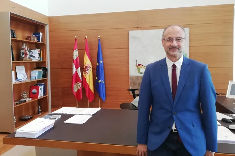 Luis Fuentes, presidente de las Cortes de Castilla y León