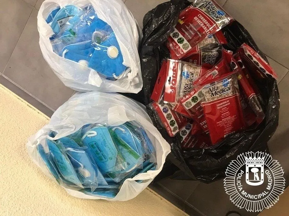 Requisan 530 mascarillas al pasajero de un taxi en Madrid que no pudo acreditar su procedencia