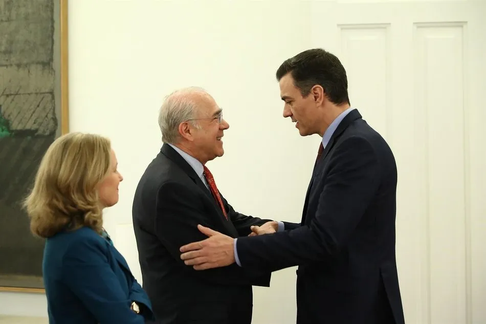 Pedro Sánchez y Ángel Gurría (OCDE) se reúnen para hablar del impacto del coronavirus en la economía - MONCLOA - Archivo