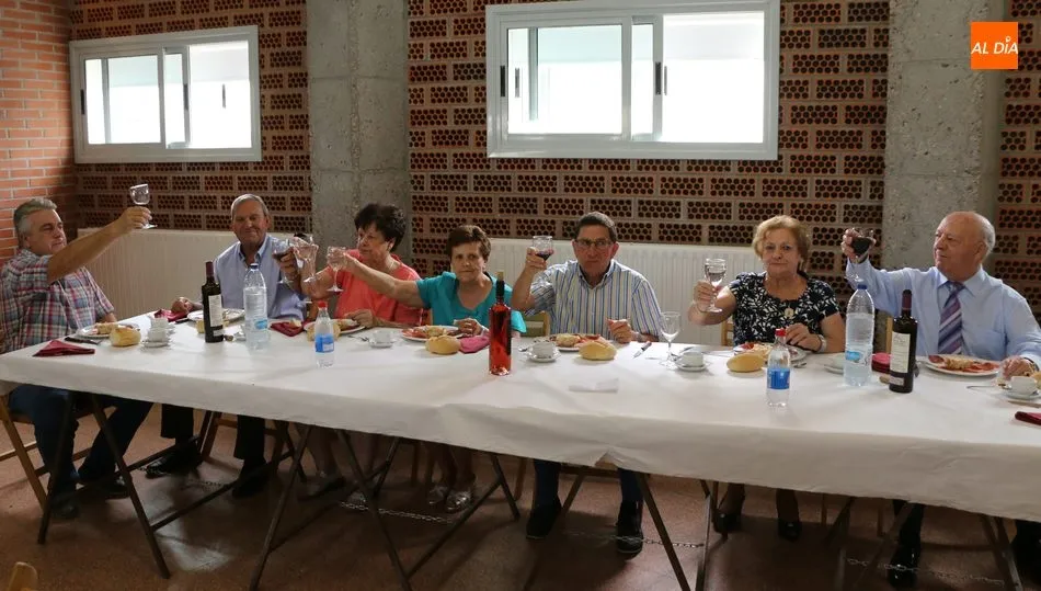 Mayores del Cubo de Don Sancho comparten una comida