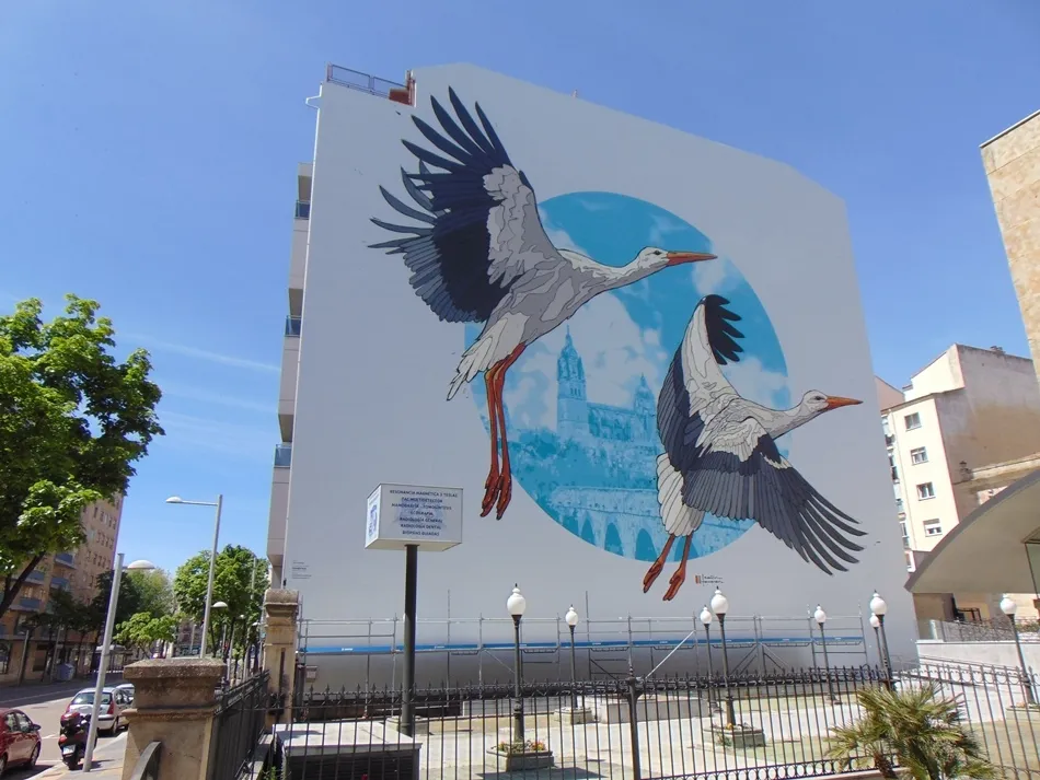 Última creación de Caín Ferreras en Salamanca, en el paseo de la Estación
