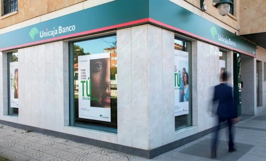 Una de las sucursales de Unicaja en Salamanca