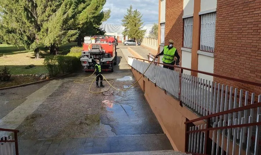 Tareas de desinfección en una residencia de Salamanca