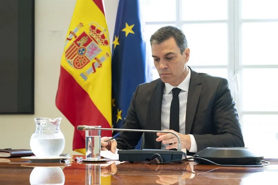 Sánchez elogia el trabajo de Illa y Simón en la crisis: No han caído en la provocación ni una...