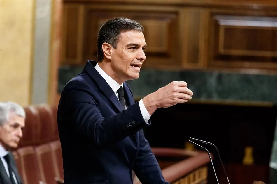 El presidente del Gobierno, Pedro Sánchez, durante su réplica en la sesión del Parlamento - La Vanguardia/POOL - Europa Press