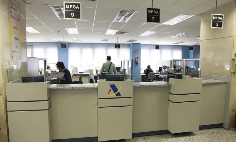 La Agencia Tributaria ha indicado que la atención en oficinas arrancará el próximo día 8 de junio, con solicitud de cita previa a partir de mañana