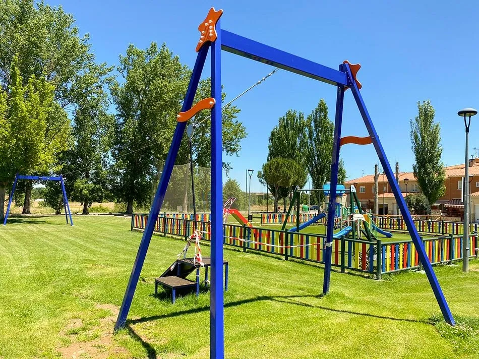 Aspecto del nuevo juego infantil del Ayuntamiento de Santa Marta