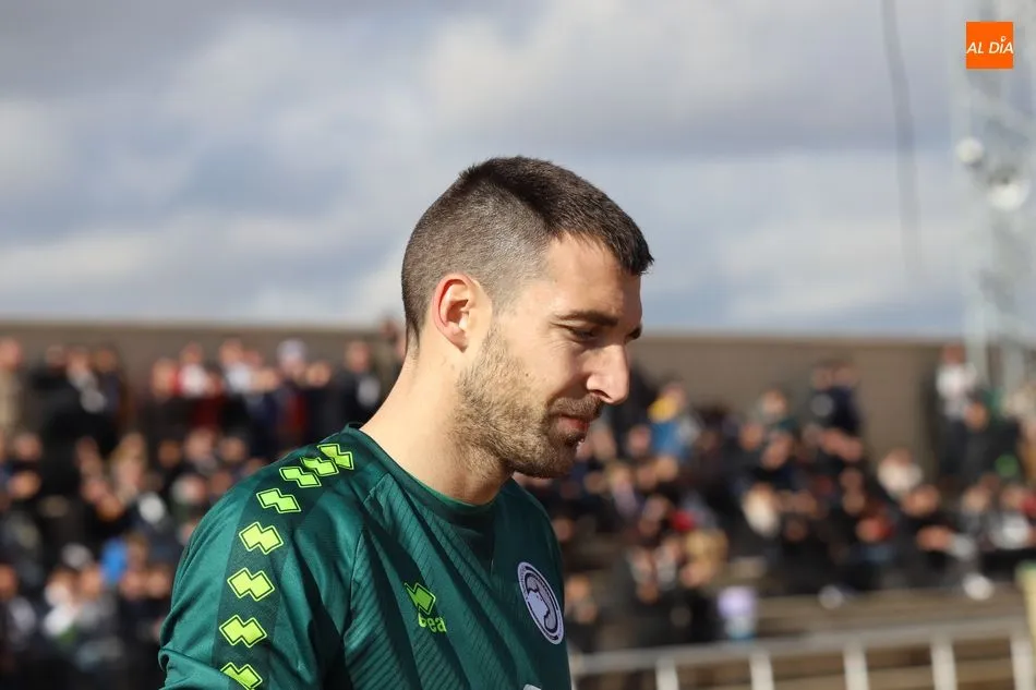 Mario Fernández en uno de sus partidos con Unionistas. Foto de archivo