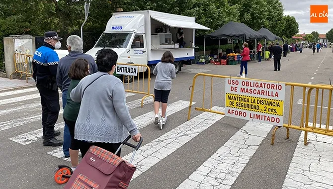 Los puestos de alimentación volvían a la ciudad y ahora en la calle Ramón y Cajal