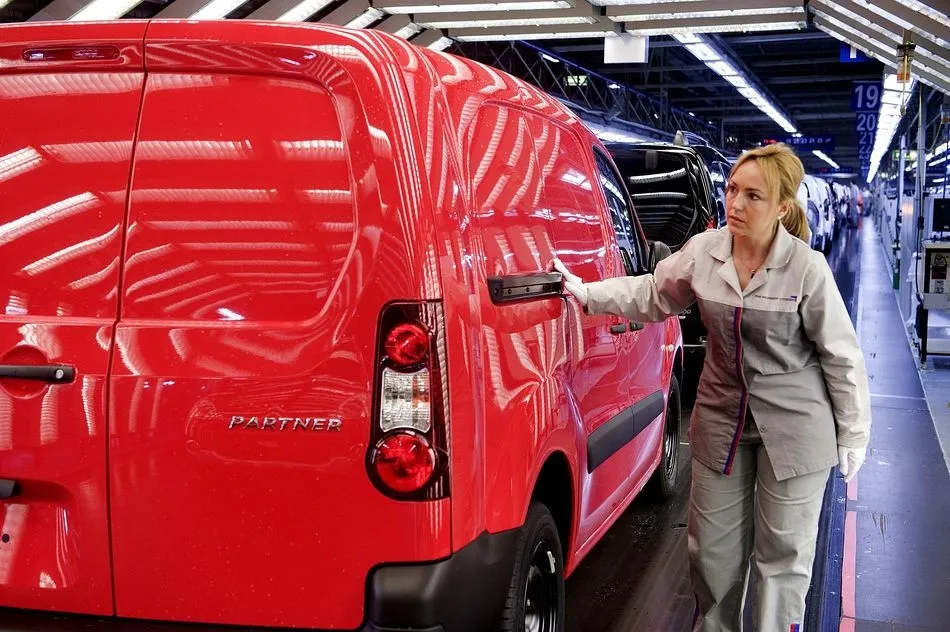 El Gobierno presentará este lunes el plan especial para el sector del automóvil