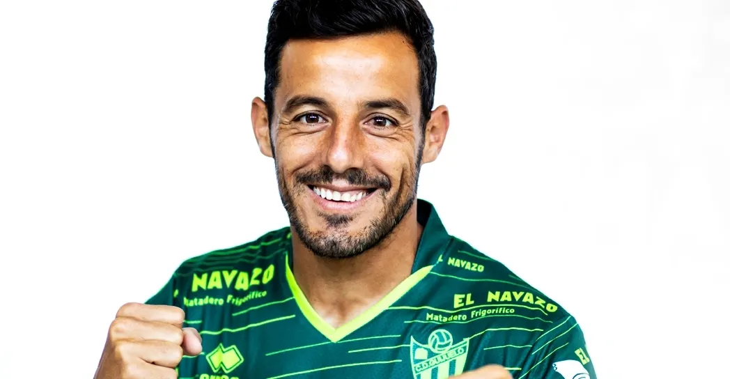 Carlos Rubén, mediocentro del CD Guijuelo