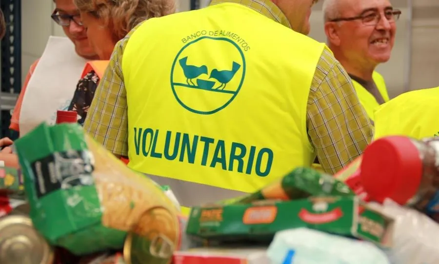Desde el Banco de Alimentos se ha agradecido el apoyo del Colegio de Médicos para continuar su labor diaria en la distribución de alimentos de primera necesidad