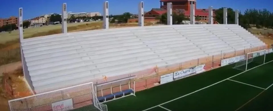 Una de las nuevas gradas del campo Reina Sofía