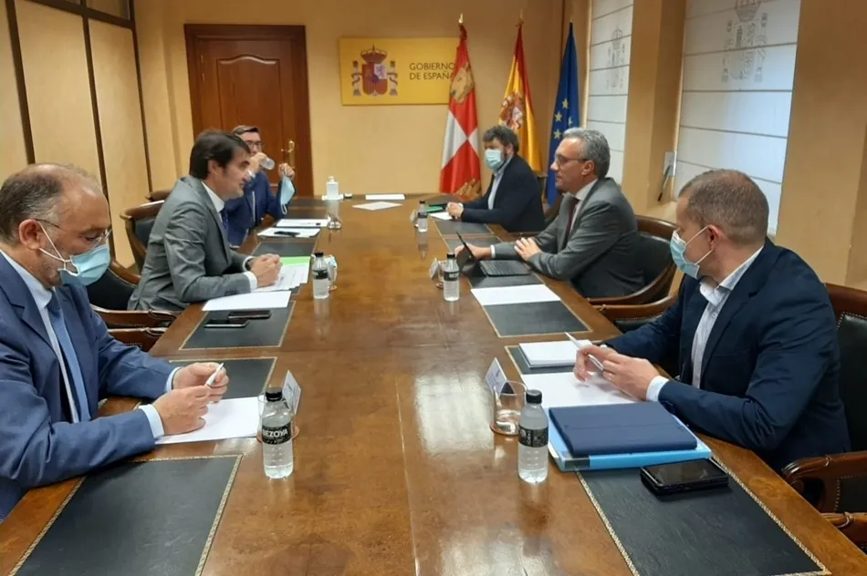 Reunión de la Junta y la Delegación del Gobierno