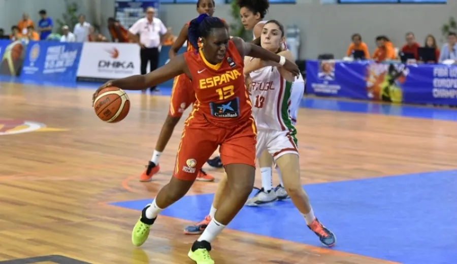 La benjamina este año será Umi Diallo, con apenas 22 años