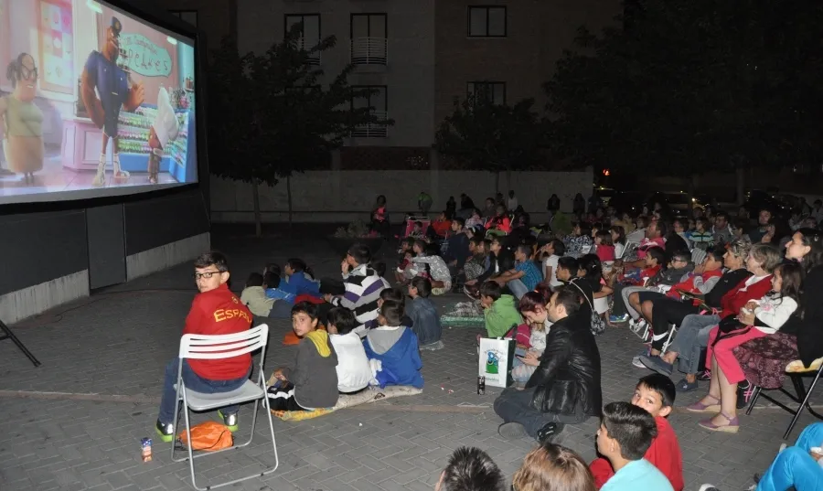 Las películas se van a proyectar a las 22.30 horas en el mes de julio y a las 22.00 en agosto