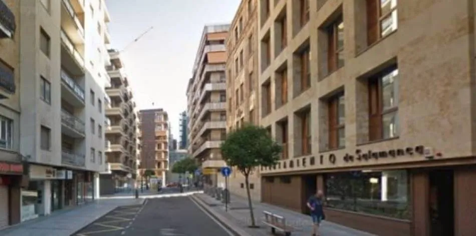 Edificio municipal de la calle Íscar Peyra