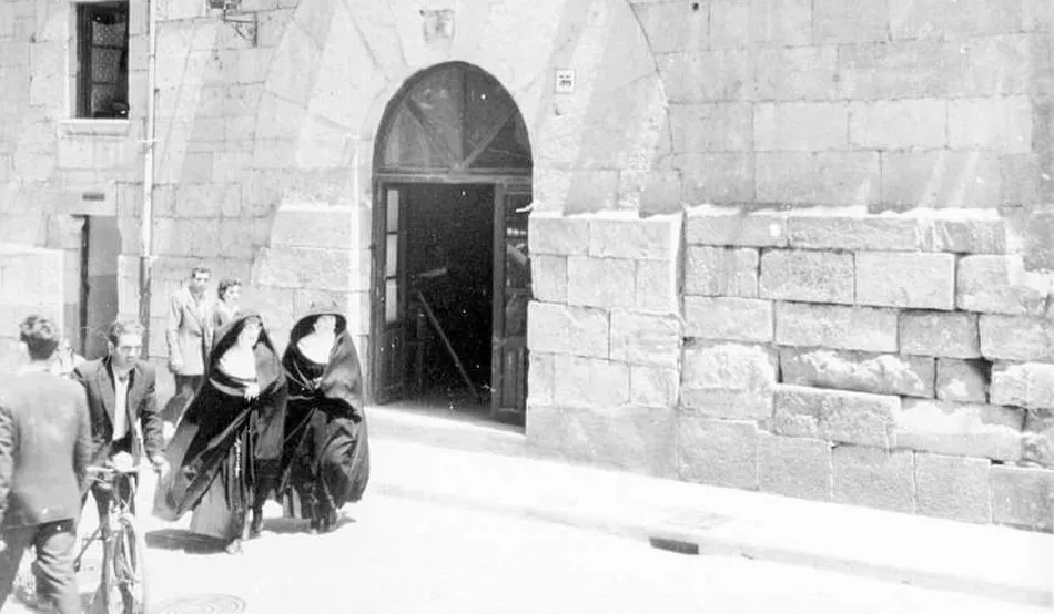 El trajín de la calle de la Compañía  