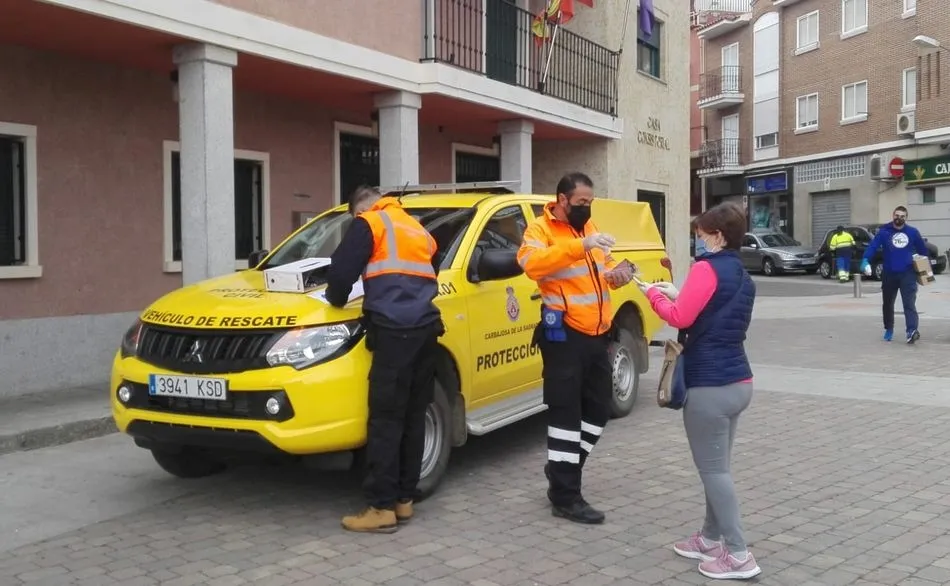 El Ayuntamiento organizó un operativo para la confección de mascarillas | ARCHIVO