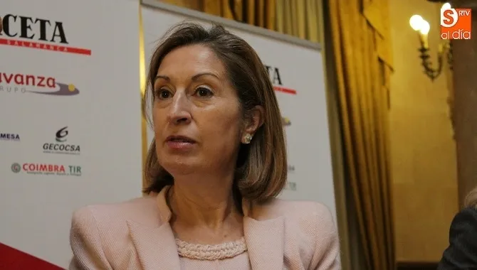 La exministra Ana Pastor en una visita a Salamanca - Archivo