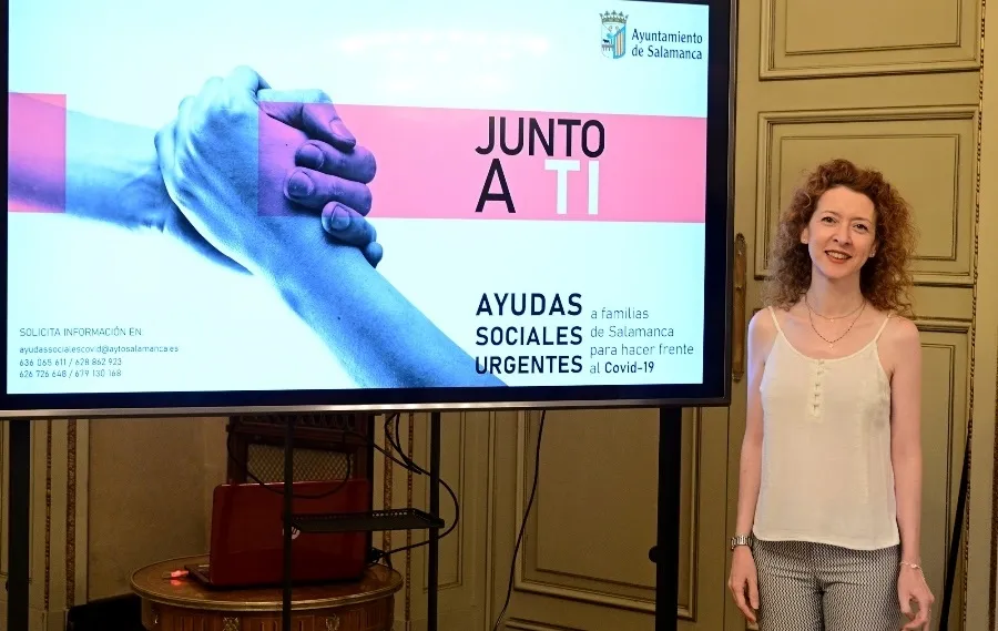 La concejala de Familia e Igualdad de Oportunidades, Ana Suárez, en la presentación de la apertura del plazo para solicitar las ayudas dirigidas a las familias y personas en situación de vulnerabilidad a consecuencia de la crisis causada por la pandemia d