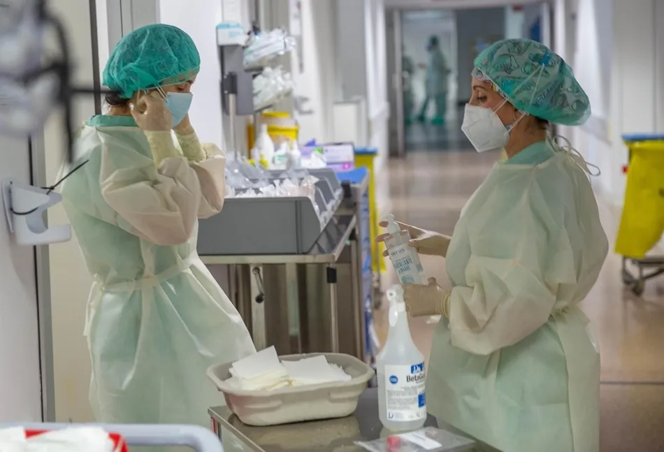 Sanitarios en primera línea contra el Covid-19. Foto: EP
