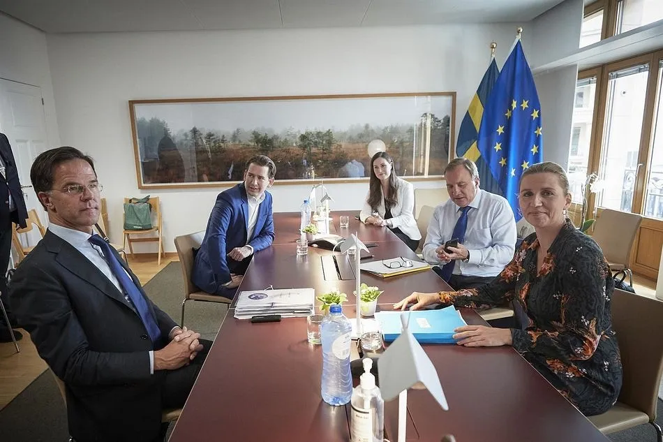 El primer ministro holandés, Mark Rutte; el canciller austriaco, Sebastian Kurz, la primera ministra finlandesa, Sanna Marin; la primera ministra danesa, Mette Frederiksen, y el priomer ministro sueco, Stefan Loefven - (C) EUROPEAN COUNCIL / MARIO SALERNO