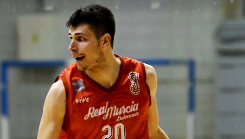 Guillermo Mulero, escolta procedente del Real Murcia Baloncesto