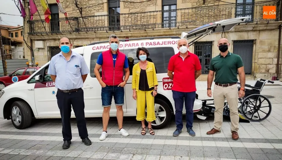 A la presentación acudían distintas autoridades y responsables del Grupo Fabián Martín