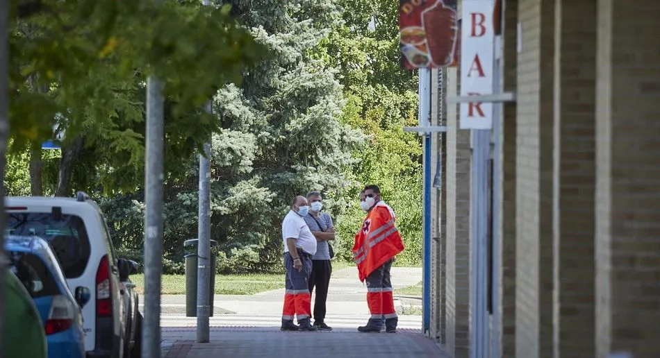 Un médico organiza pruebas PCR para jóvenes en Pamplona - Eduardo Sanz - Europa Press