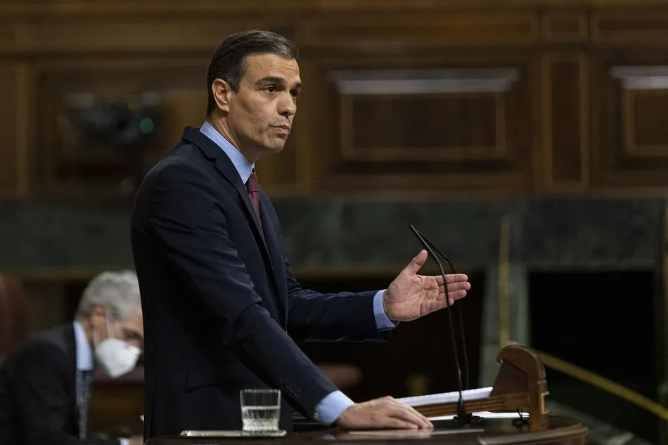 El presidente del Gobierno, Pedro Sánchez, interviene en una sesión plenaria en el Congreso, en Madrid (España). - Pool