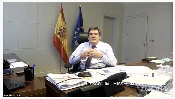 Acto telemático protagonizado por el ministro de Inclusión, Seguridad Social y Migraciones del Gobierno, José Luis Escrivà. EP