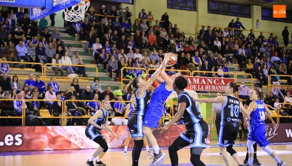 El Perfumerías Avenida regresa mañana al trabajo con estrictas normas de seguridad