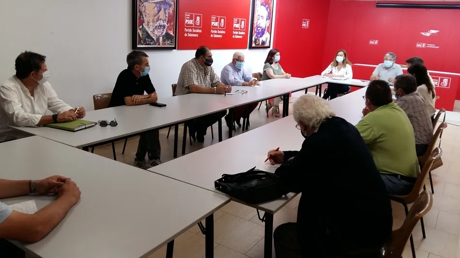 reunión mantenida por la vicesecretaria general del PSOE de Castilla y León, Virginia Barcones con alcaldes socialistas de Salamanca