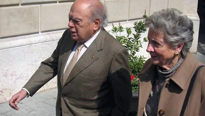 Jordi Pujol y su esposa, Marta Ferrusola