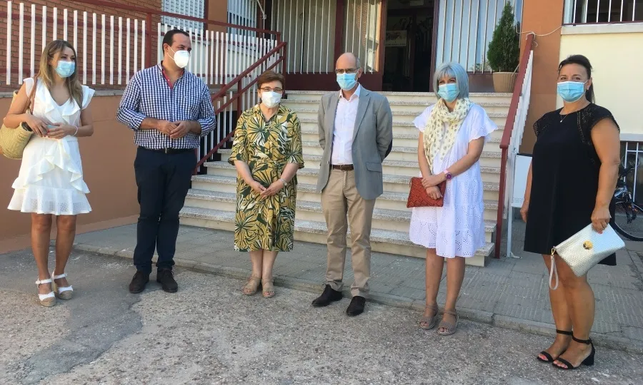 El presidente de la Diputación, Javier Iglesias, en la visita realizada al Centro Ave María