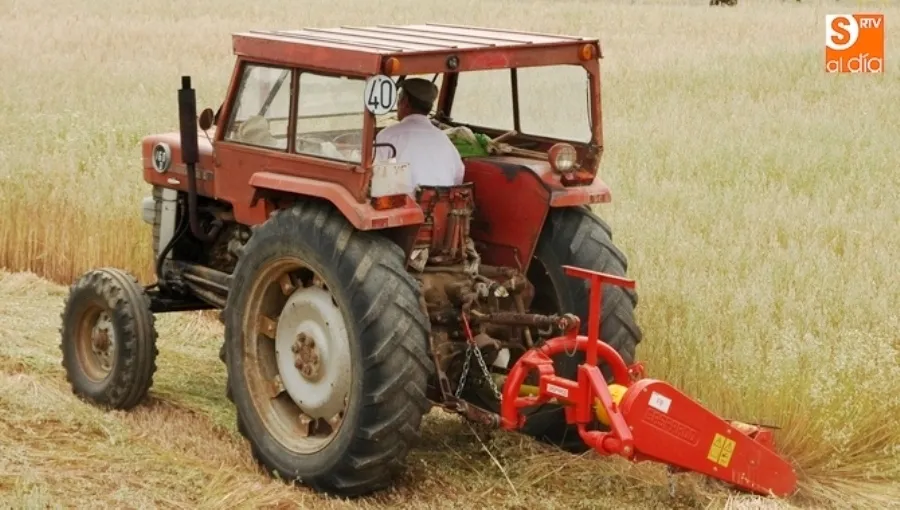 Los profesionales del campo se sienten perjudicados por la norma que acorta la validez de las ITV, tras los retrasos acumulados por la pandemia