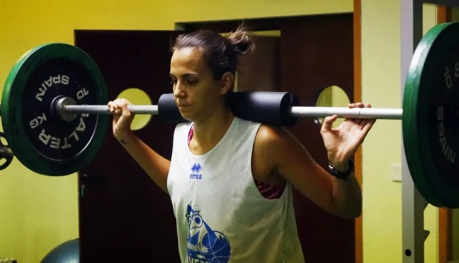 Mavi Sánchez, preparadora física del Avenida. Foto CB Perfumerías Avenida