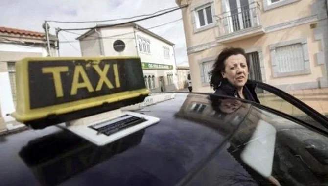 Manuela Pérez, taxista rural en Alaraz