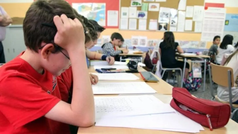 Niños en un aula, en una imagen de archivo