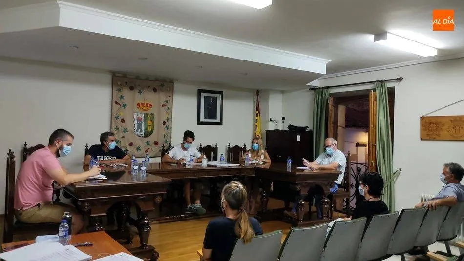 Momento del pleno del 30 de julio cuando se rechazó la moción del PP para que se suspendieran todos los actos culturales / CORREDERA