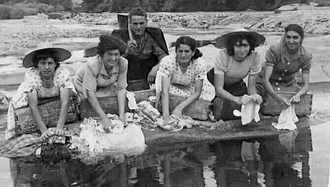 Las lavanderas en El Puente del Congosto