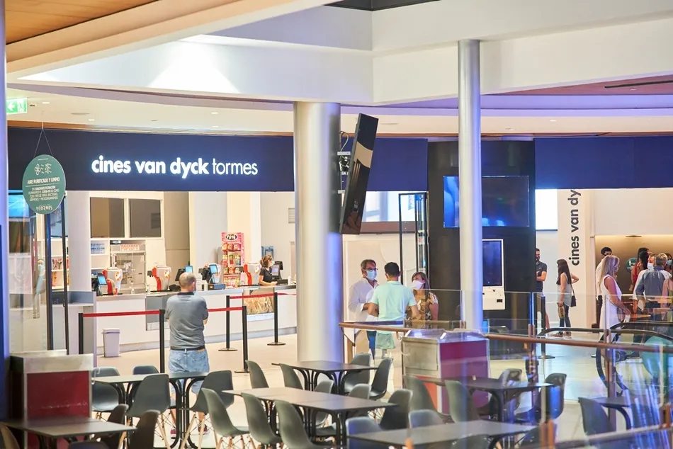 Cines del Centro Comercial El Tormes