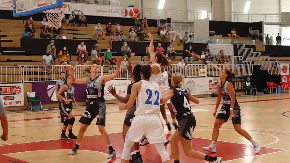 Un instante del encuentro - Twitter CB Avenida