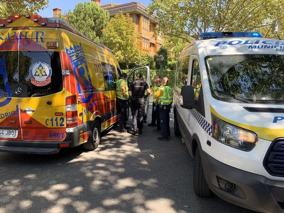 Fallece un hombre de 49 años tras ser atropellado por un autobús interurbano en Aravaca - EMERGENCIAS MADRID