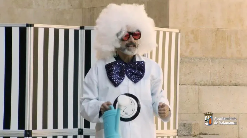 Carlos Vicente, actor de Edulogic Producciones, en una escena de este montaje